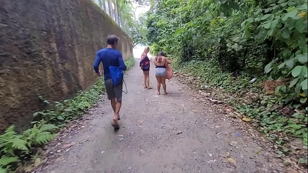 Mata atlântica perfeito pra fazer orgia na praia com os 27 cm do Big Macky