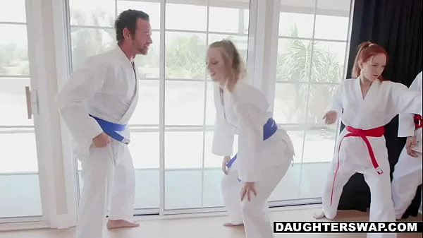 anal amari gold loves getting a train ran on her from stretch3x n jay bangher