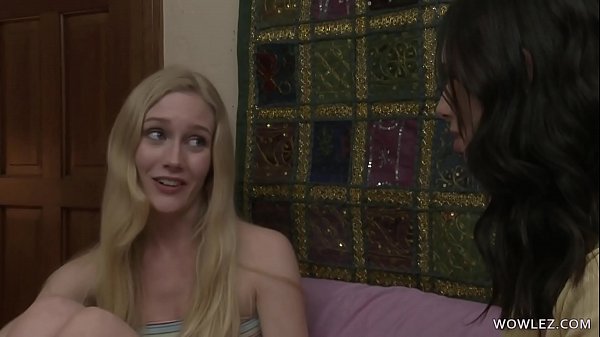 Aidra Fox & Emma Starletto Enjoy Lesbian Sex With Lots Of Fingering