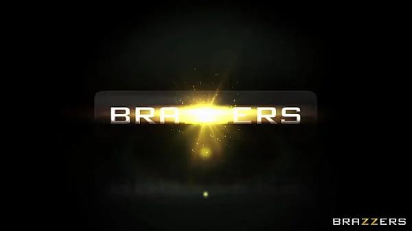 Intentional Cameltoe / Brazzers  / download full from http://zzfull.com/came