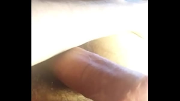 After masturbating in the morning, I jerk off again at night. Listen to my rich moans.