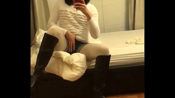 White Stocking, Fergalicious Boots