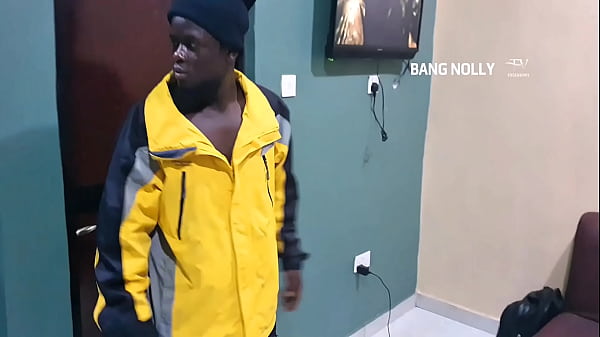 Caught in the act'_'_ Co-worker having affair with the boss wife