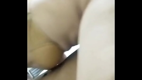 Bokep Indonesia asks to be serviced before going to work