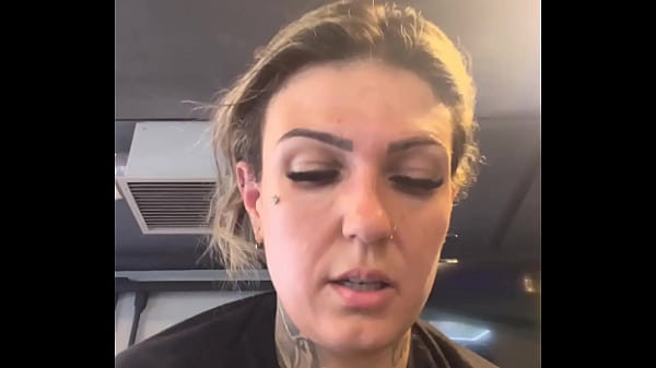 I went to train at the gym wearing my Sexyshop kitty costume! Wow, I was so horny, it hurt for some marombeiro to grab my milk-filled tit!