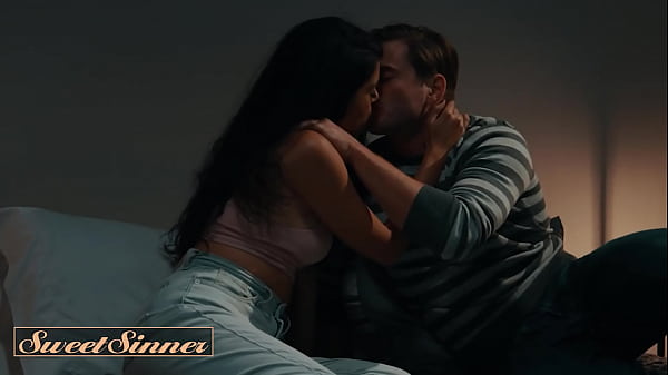 (Nathan) Throat-Fucks His Ex-Gf (Harley Haze'_s) Mouth Before He Stretches Her Pussy With His Huge Cock - Sweet Sinner